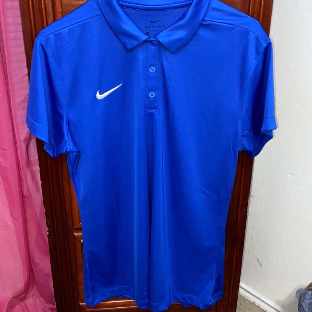 brand new nike polo!